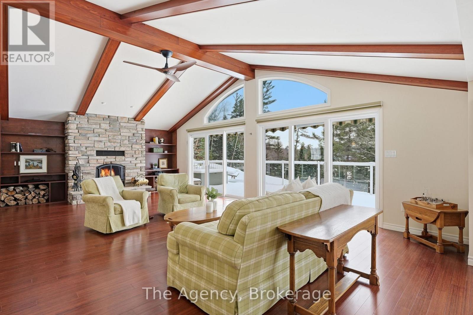 1132 Trapline Trail, Dysart Et Al, Ontario  K0M 1S0 - Photo 4 - X12920314