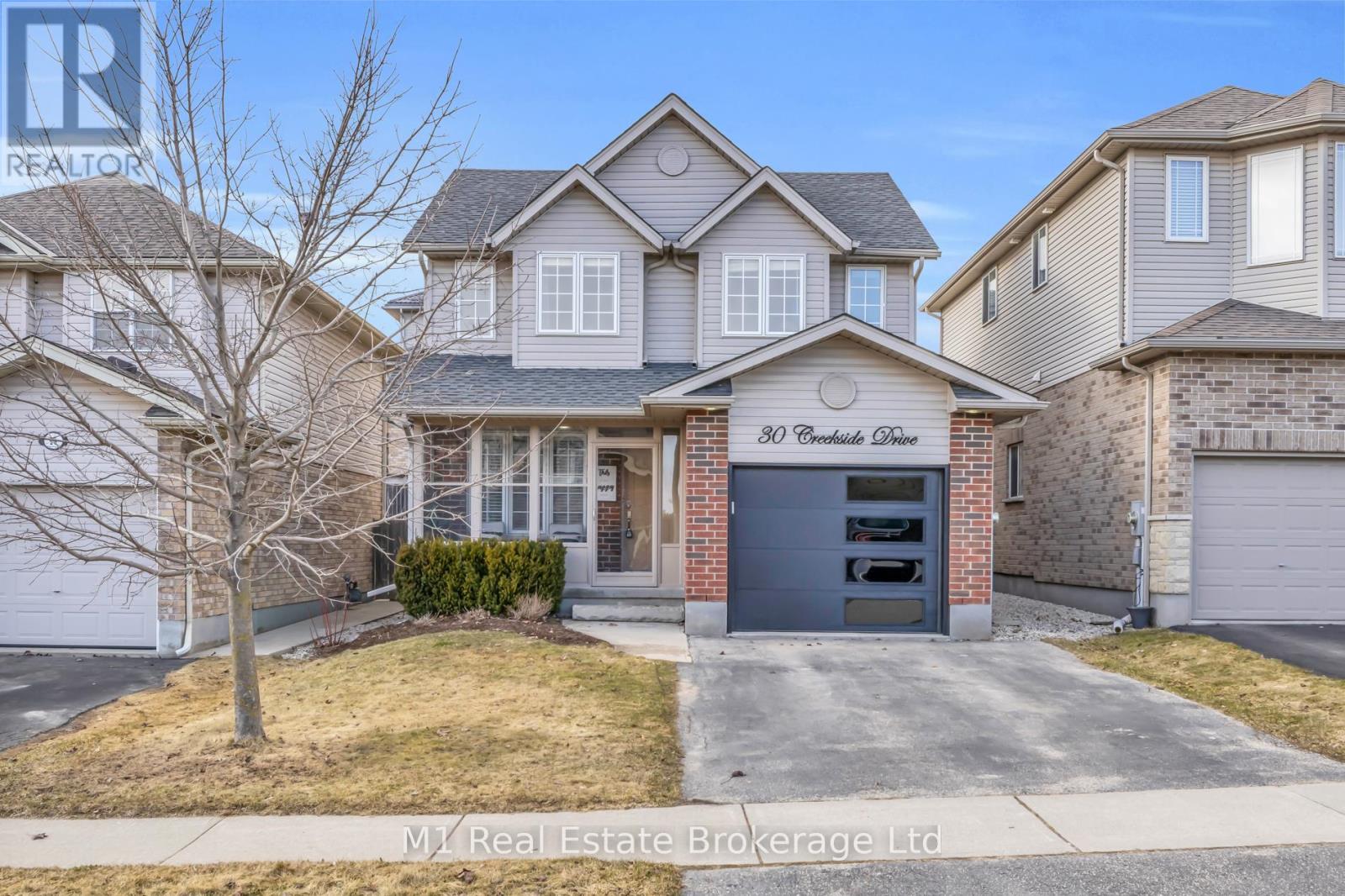30 CREEKSIDE DRIVE, Guelph, Ontario