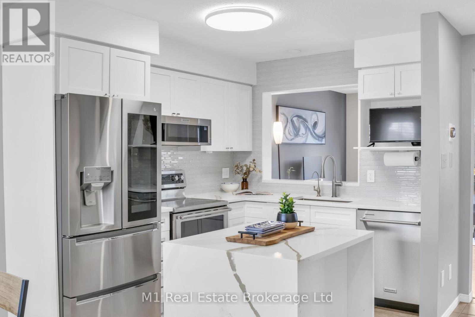 30 Creekside Drive, Guelph, Ontario  N1E 0C2 - Photo 10 - X12920344