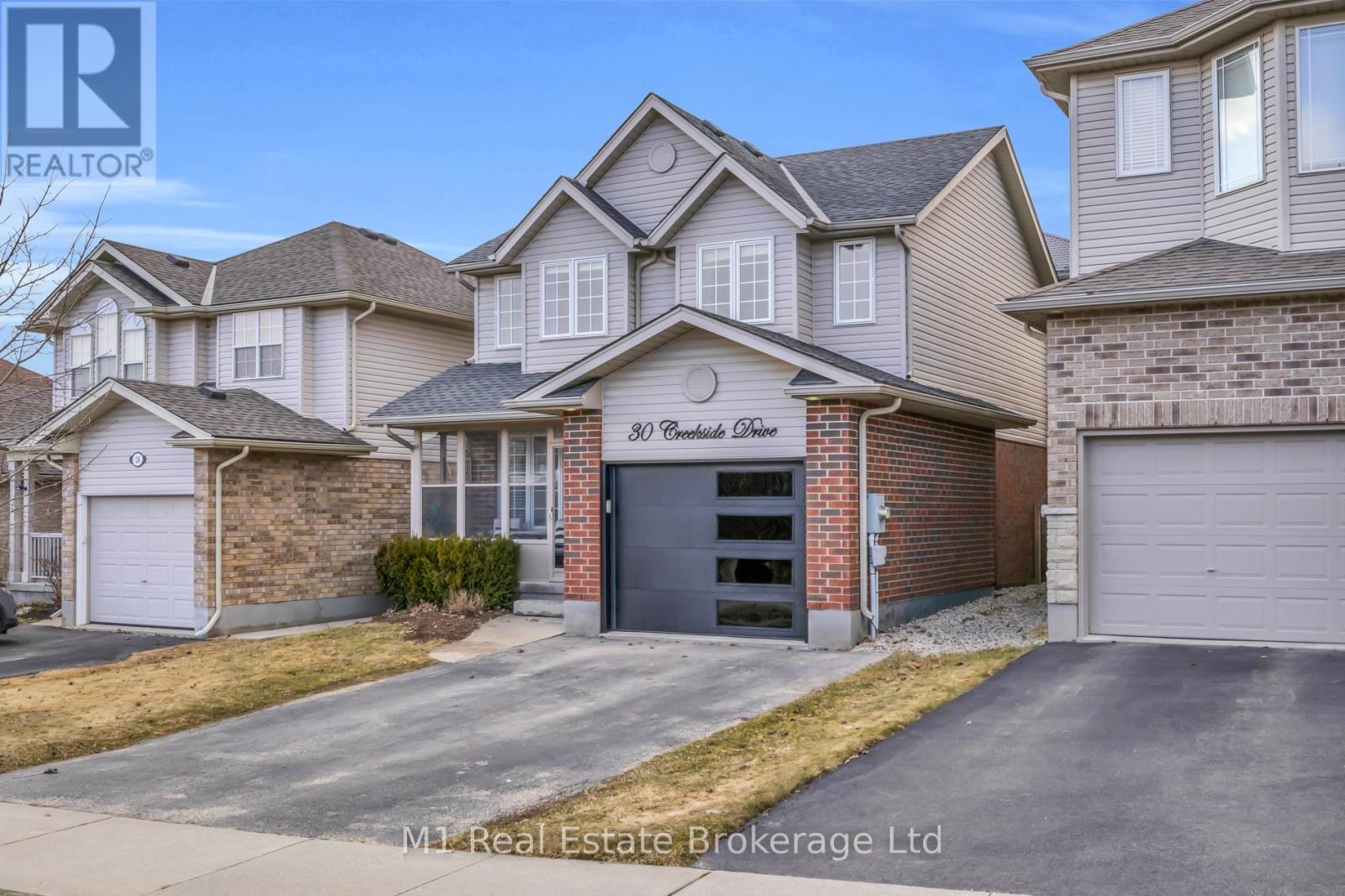 30 Creekside Drive, Guelph, Ontario  N1E 0C2 - Photo 2 - X12920344