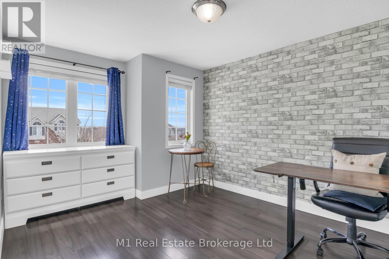 30 Creekside Drive, Guelph, Ontario  N1E 0C2 - Photo 24 - X12920344