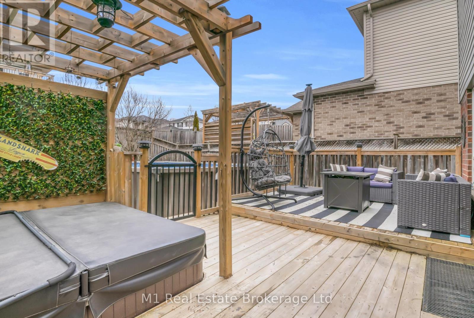 30 Creekside Drive, Guelph, Ontario  N1E 0C2 - Photo 32 - X12920344