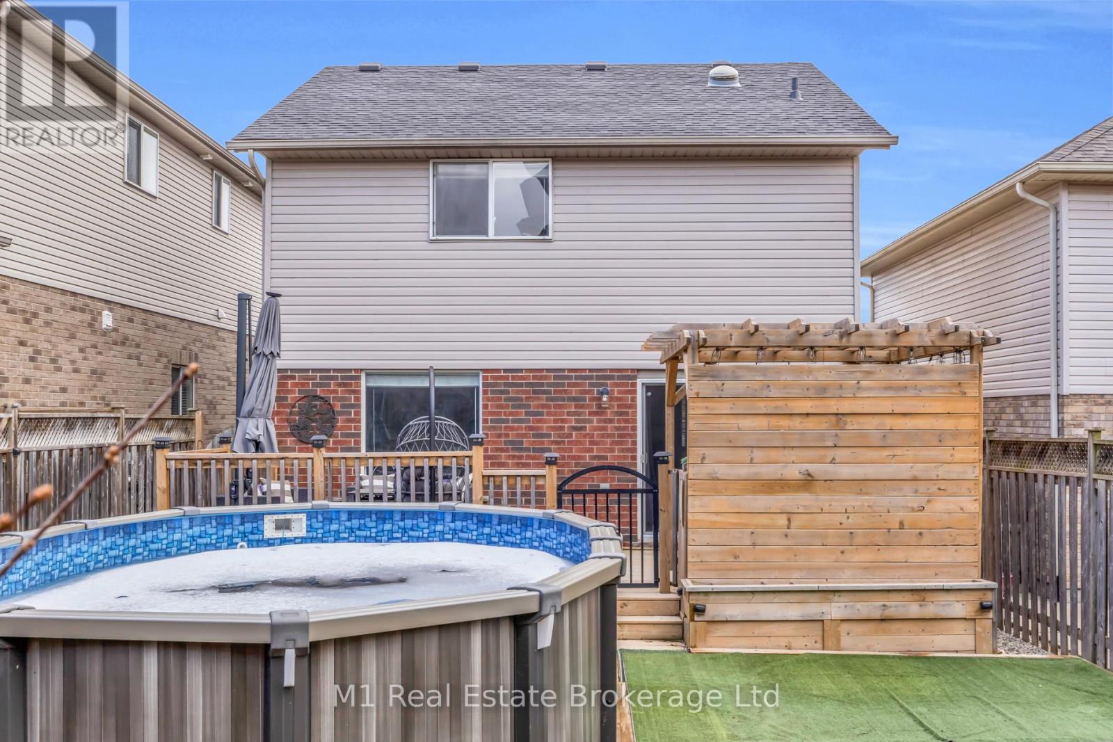 30 Creekside Drive, Guelph, Ontario  N1E 0C2 - Photo 34 - X12920344