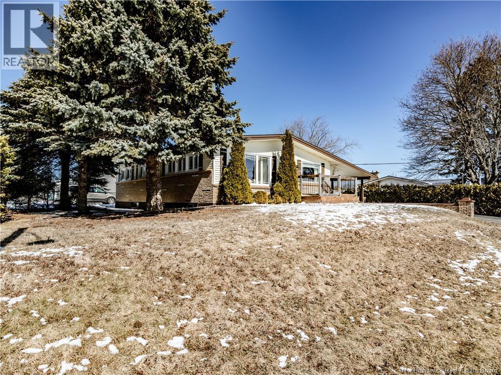 27 Richard Avenue, Bouctouche, New Brunswick  E4S 3T1 - Photo 3 - NB135631