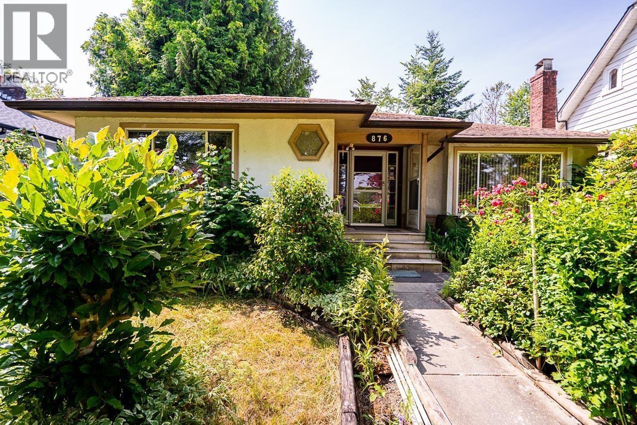 876 W KING EDWARD AVENUE
