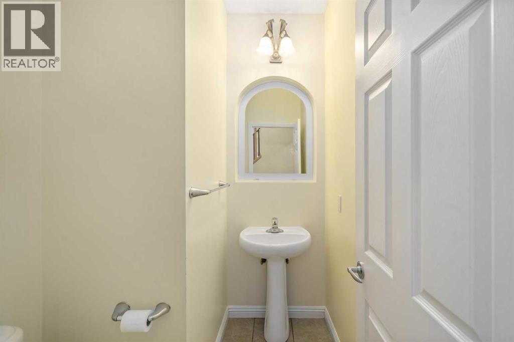 153 Kincora Bay NW, Calgary, Alberta  T3R 1L4 - Photo 4 - A2284623