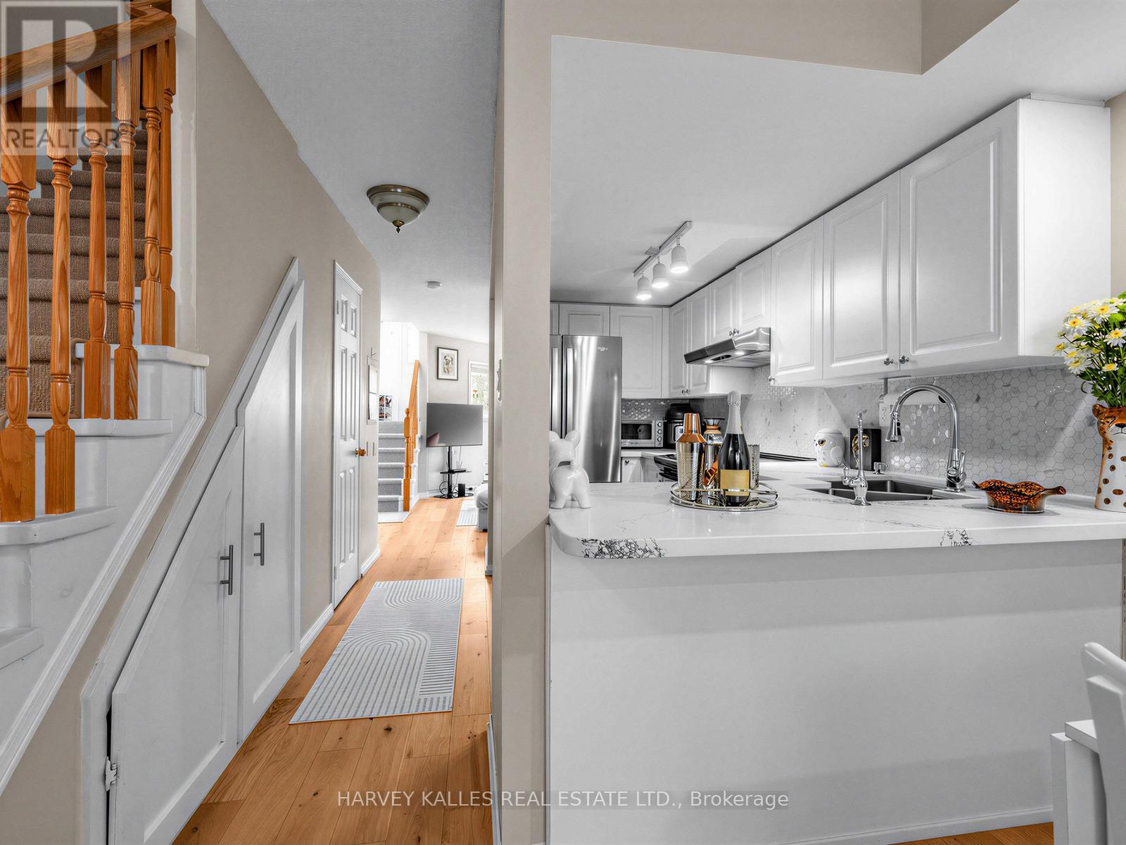 137 - 30 Merchant Lane, Toronto, Ontario  M6P 4J6 - Photo 13 - C12920252