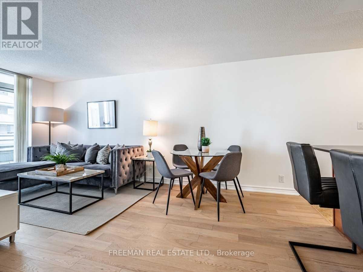 1201 - 736 Spadina Avenue, Toronto, Ontario  M5S 2J6 - Photo 4 - C12920326