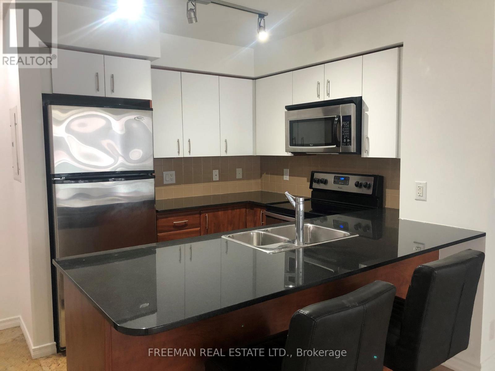 1201 - 736 Spadina Avenue, Toronto, Ontario  M5S 2J6 - Photo 5 - C12920326