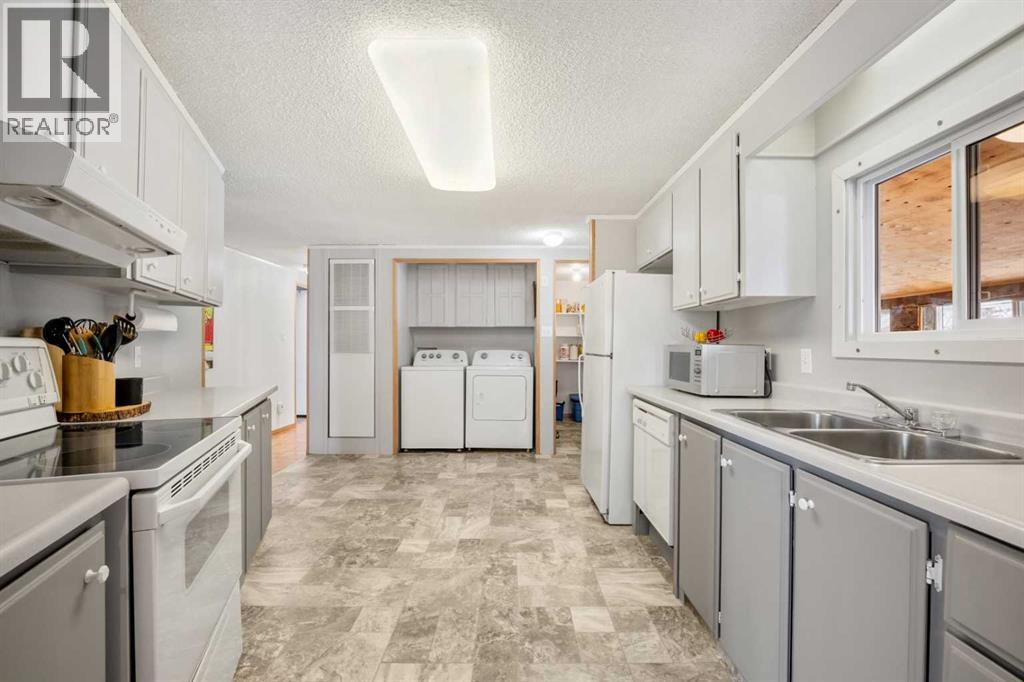 157 Spring Haven Mews Se, Airdrie, Alberta  T4A 1A8 - Photo 15 - A2293527