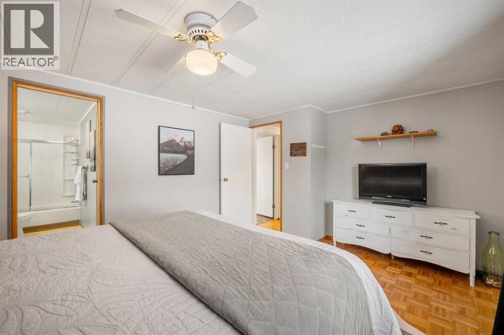 157 Spring Haven Mews Se, Airdrie, Alberta  T4A 1A8 - Photo 22 - A2293527