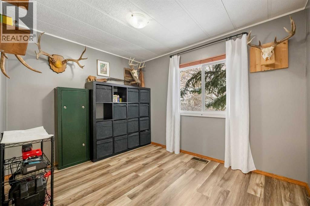 157 Spring Haven Mews Se, Airdrie, Alberta  T4A 1A8 - Photo 28 - A2293527