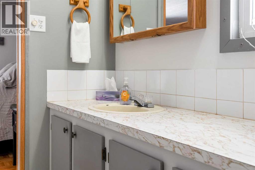 157 Spring Haven Mews Se, Airdrie, Alberta  T4A 1A8 - Photo 25 - A2293527