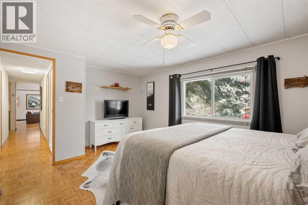 157 Spring Haven Mews Se, Airdrie, Alberta  T4A 1A8 - Photo 21 - A2293527