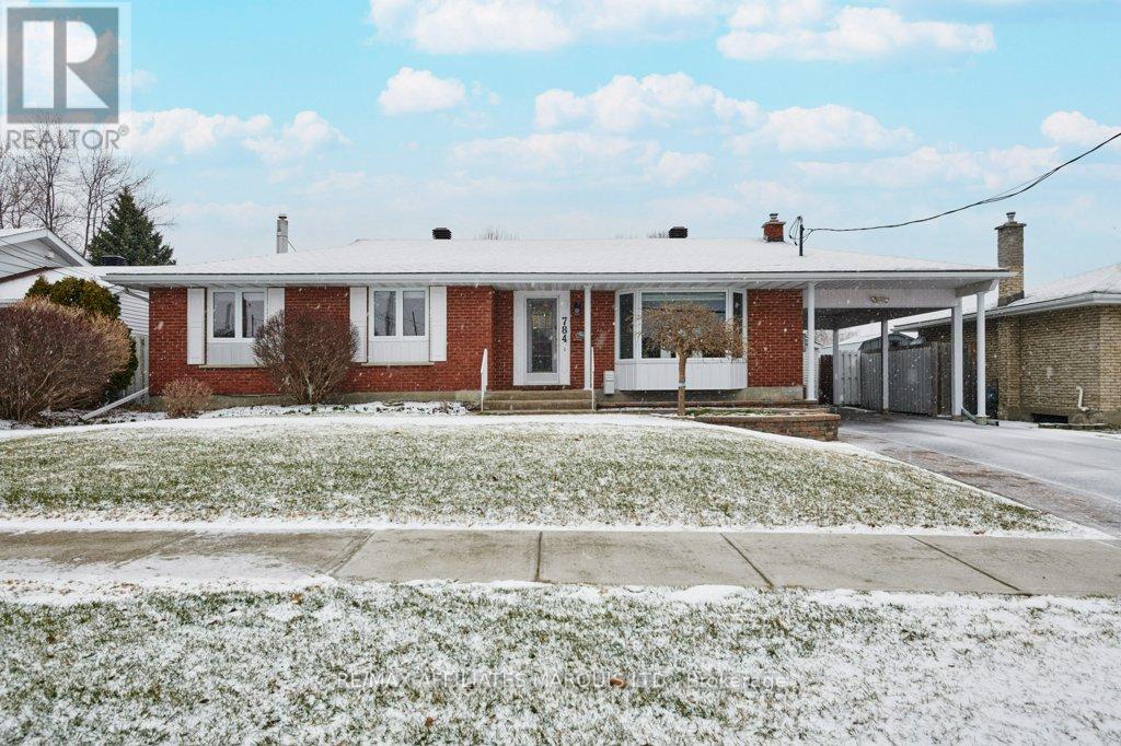 784 IROQUOIS DRIVE, Cornwall, Ontario