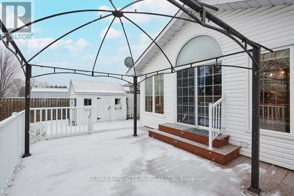 784 Iroquois Drive, Cornwall, Ontario  K6H 5C5 - Photo 32 - X12920320