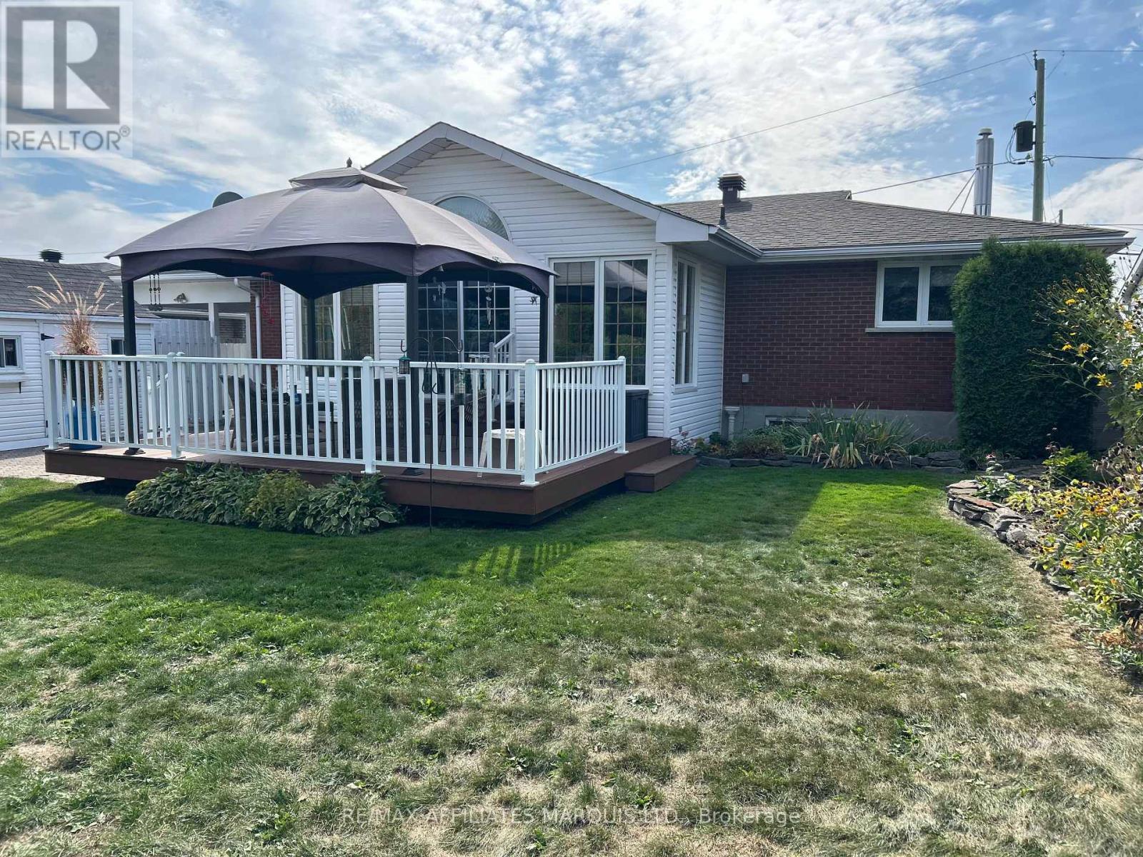 784 Iroquois Drive, Cornwall, Ontario  K6H 5C5 - Photo 40 - X12920320