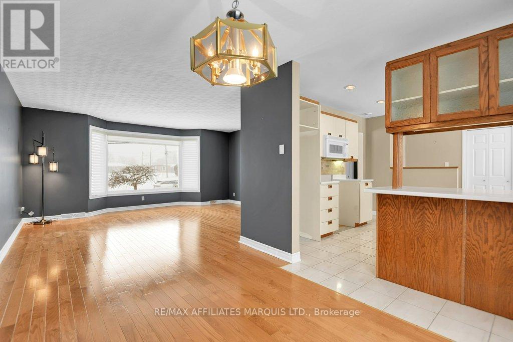 784 Iroquois Drive, Cornwall, Ontario  K6H 5C5 - Photo 7 - X12920320