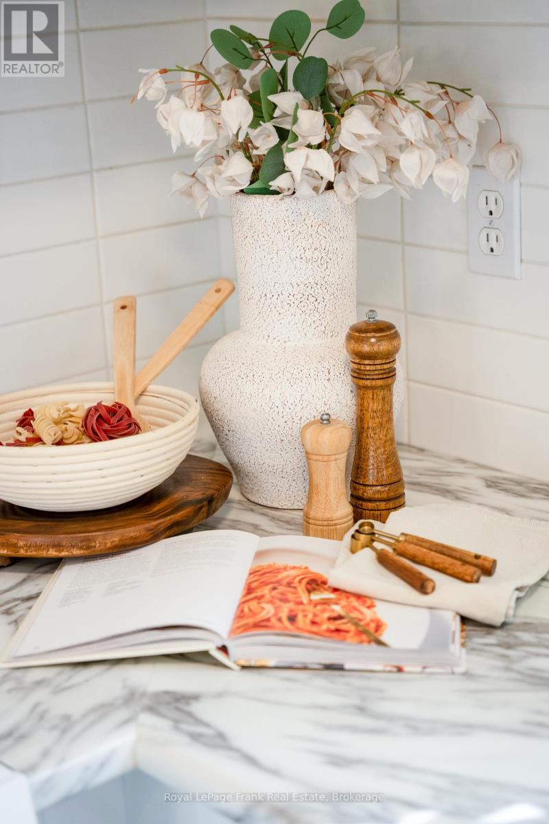 124 Humphrey Drive, Ajax, Ontario  L1S 4Y7 - Photo 11 - E12920132