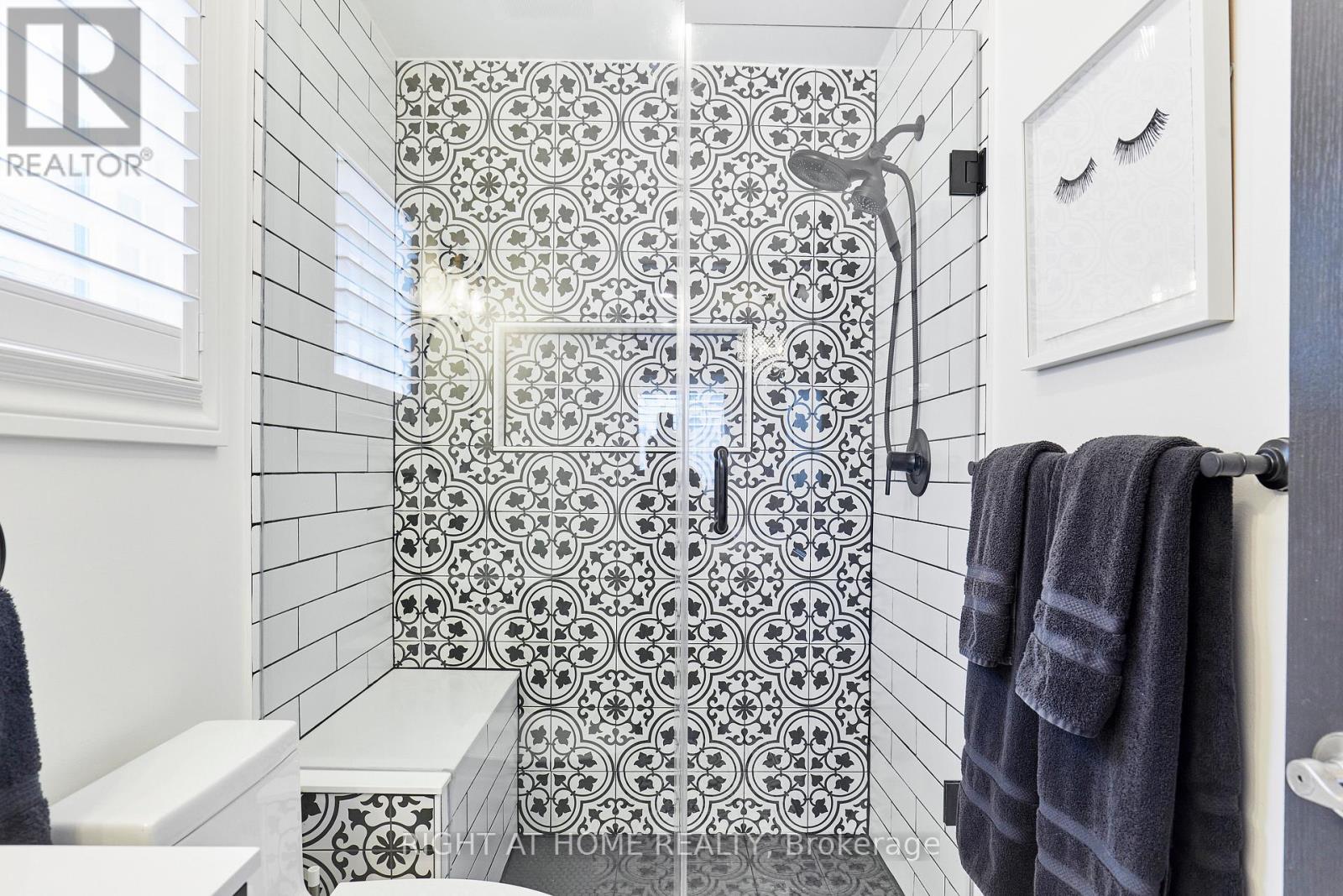 9 Artesian Drive, Whitby, Ontario L1P 1X7 - Photo 35 - E12920138