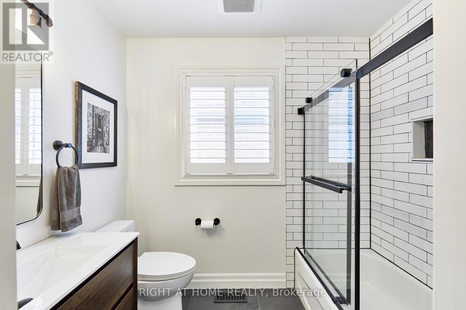 9 Artesian Drive, Whitby, Ontario L1P 1X7 - Photo 38 - E12920138