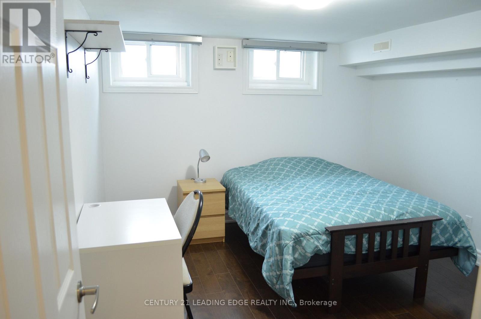 Bsmt - 10 Tartan Avenue, Toronto (Clairlea-Birchmount), Ontario  M1L 1T6 - Photo 6 - E12920142