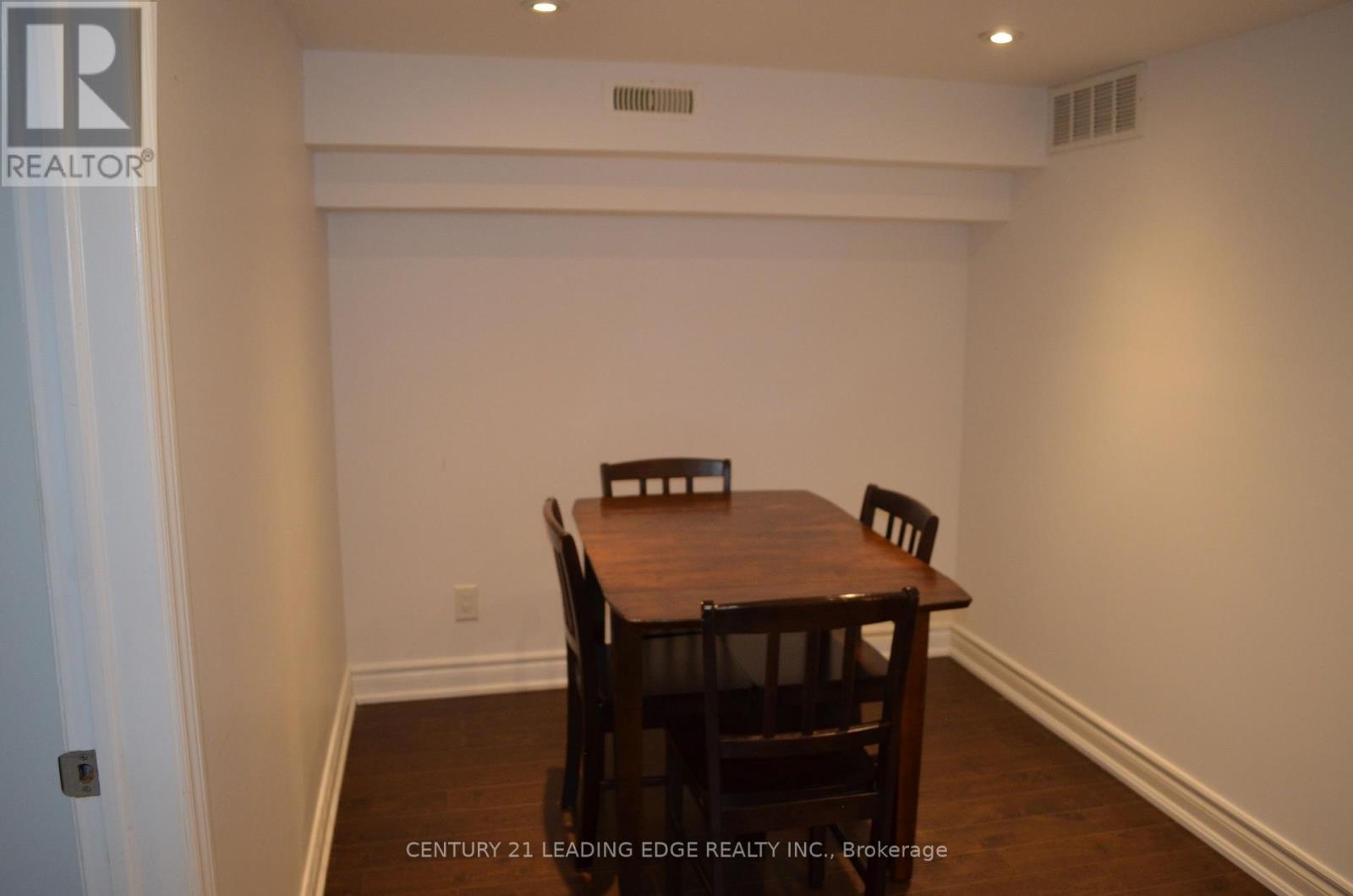 Bsmt - 10 Tartan Avenue, Toronto (Clairlea-Birchmount), Ontario  M1L 1T6 - Photo 7 - E12920142