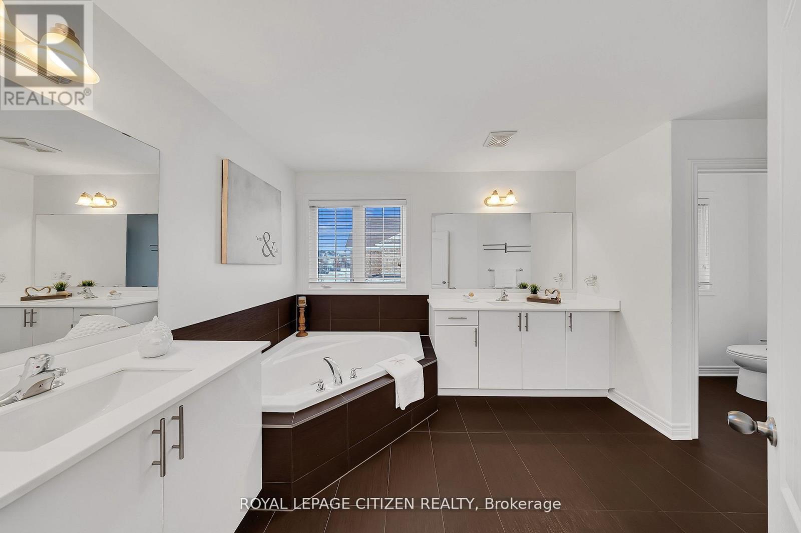 1882 Esterbrook Drive, Oshawa (Taunton), Ontario  L1K 0N4 - Photo 19 - E12920152