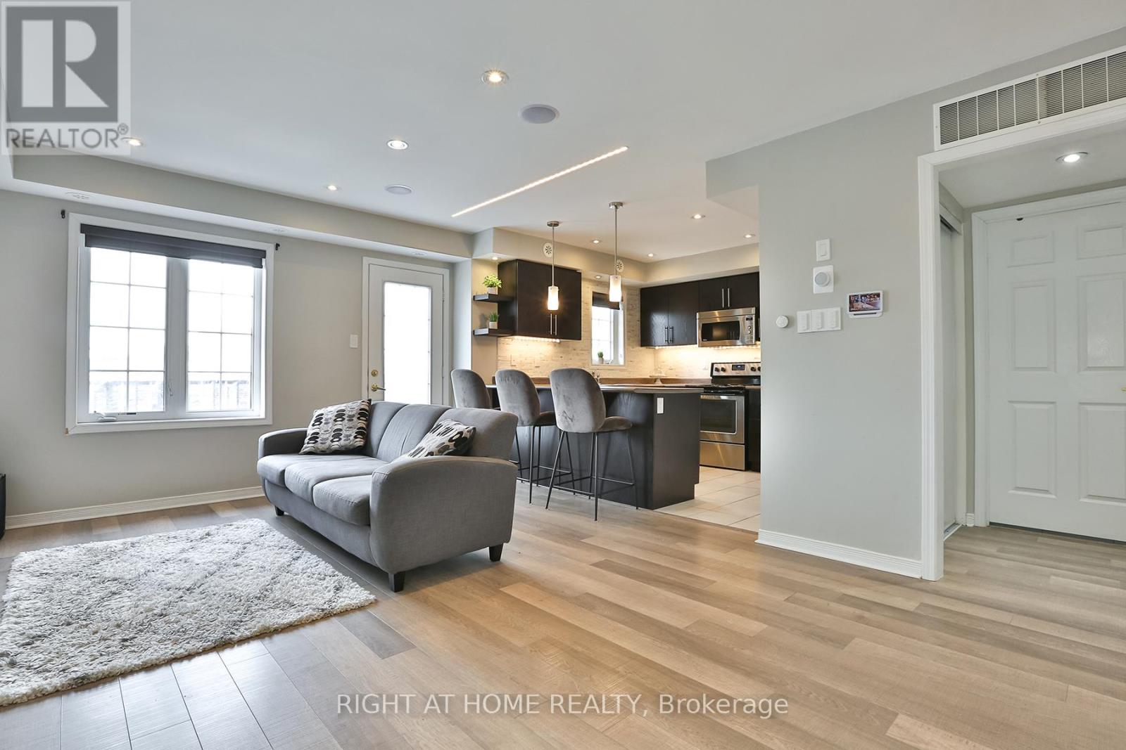 168 Kingston Road W, Ajax, Ontario L1T 0M9 - Photo 4 - E12920174