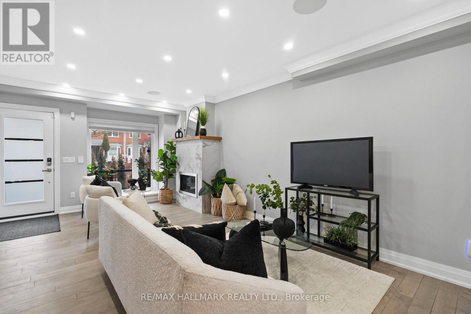 394 Main Street, Toronto, Ontario  M4C 4X8 - Photo 11 - E12920212