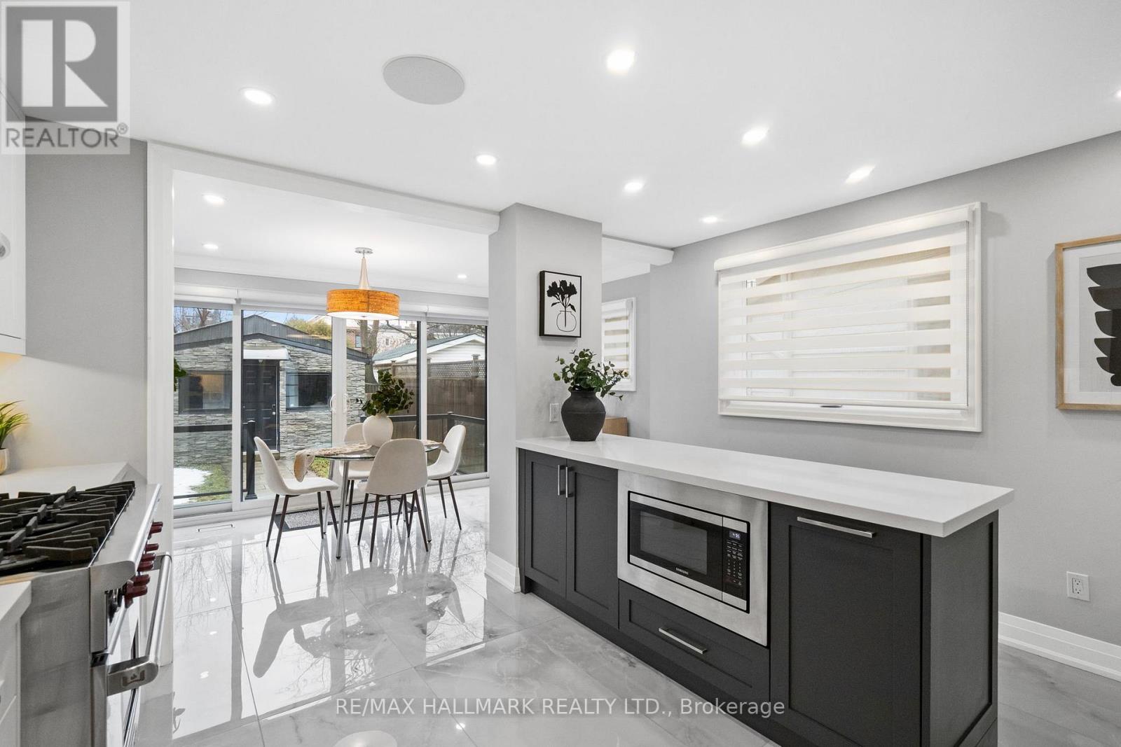 394 Main Street, Toronto, Ontario  M4C 4X8 - Photo 4 - E12920212