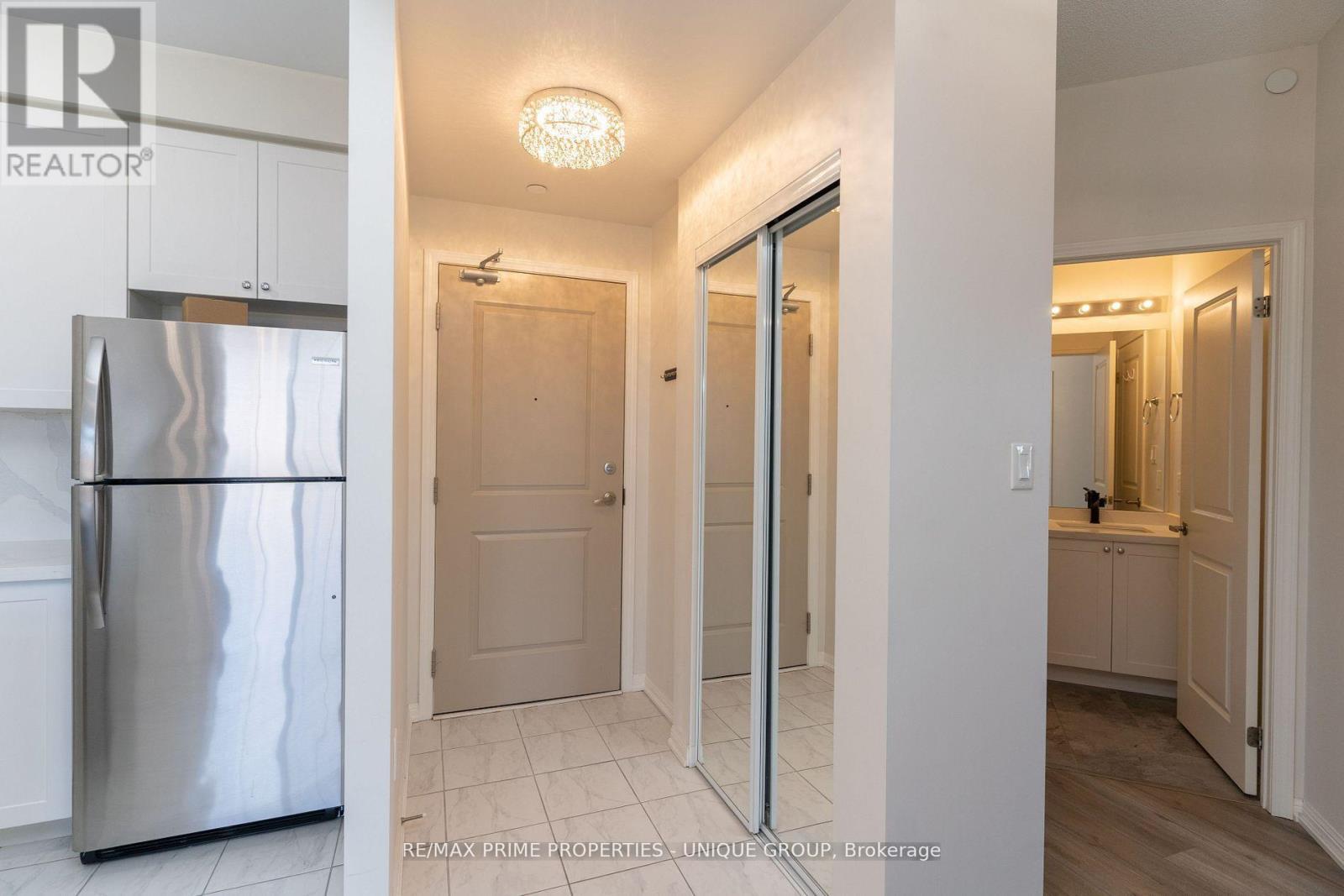 315 - 80 Aspen Springs Drive, Clarington, Ontario  L1C 4Y2 - Photo 3 - E12920248