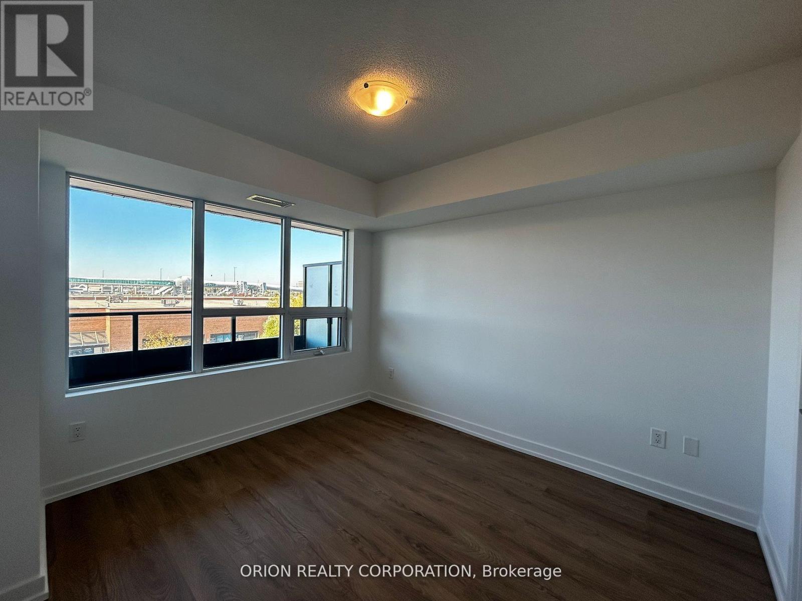 301 - 1435 Celebration Drive, Pickering, Ontario  L1W 0C4 - Photo 15 - E12920298