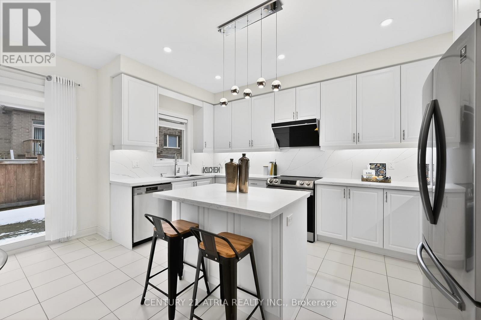 8 Fallharvest Way, Whitchurch-Stouffville, Ontario  L4A 4V8 - Photo 15 - N12920120