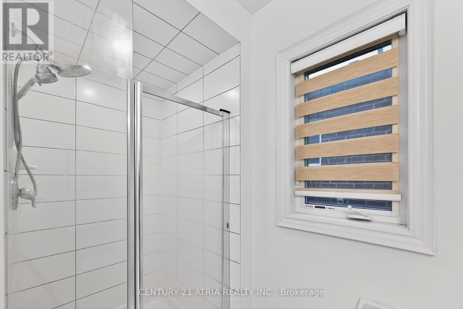 8 Fallharvest Way, Whitchurch-Stouffville, Ontario  L4A 4V8 - Photo 34 - N12920120