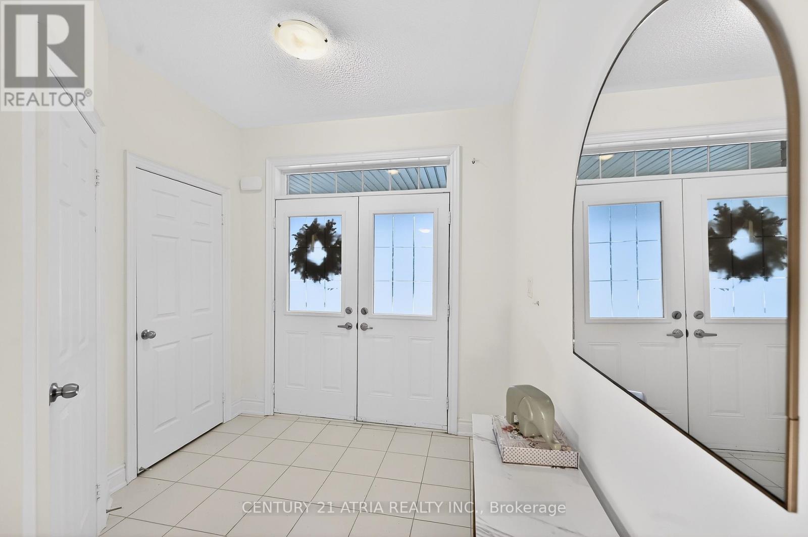 8 Fallharvest Way, Whitchurch-Stouffville, Ontario  L4A 4V8 - Photo 4 - N12920120