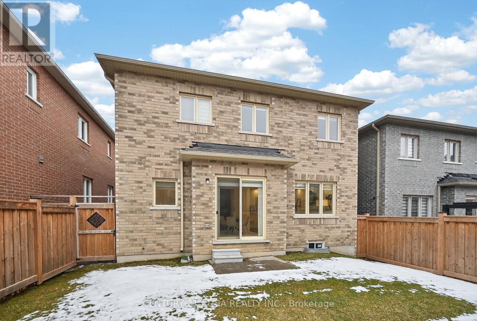 8 Fallharvest Way, Whitchurch-Stouffville, Ontario  L4A 4V8 - Photo 46 - N12920120