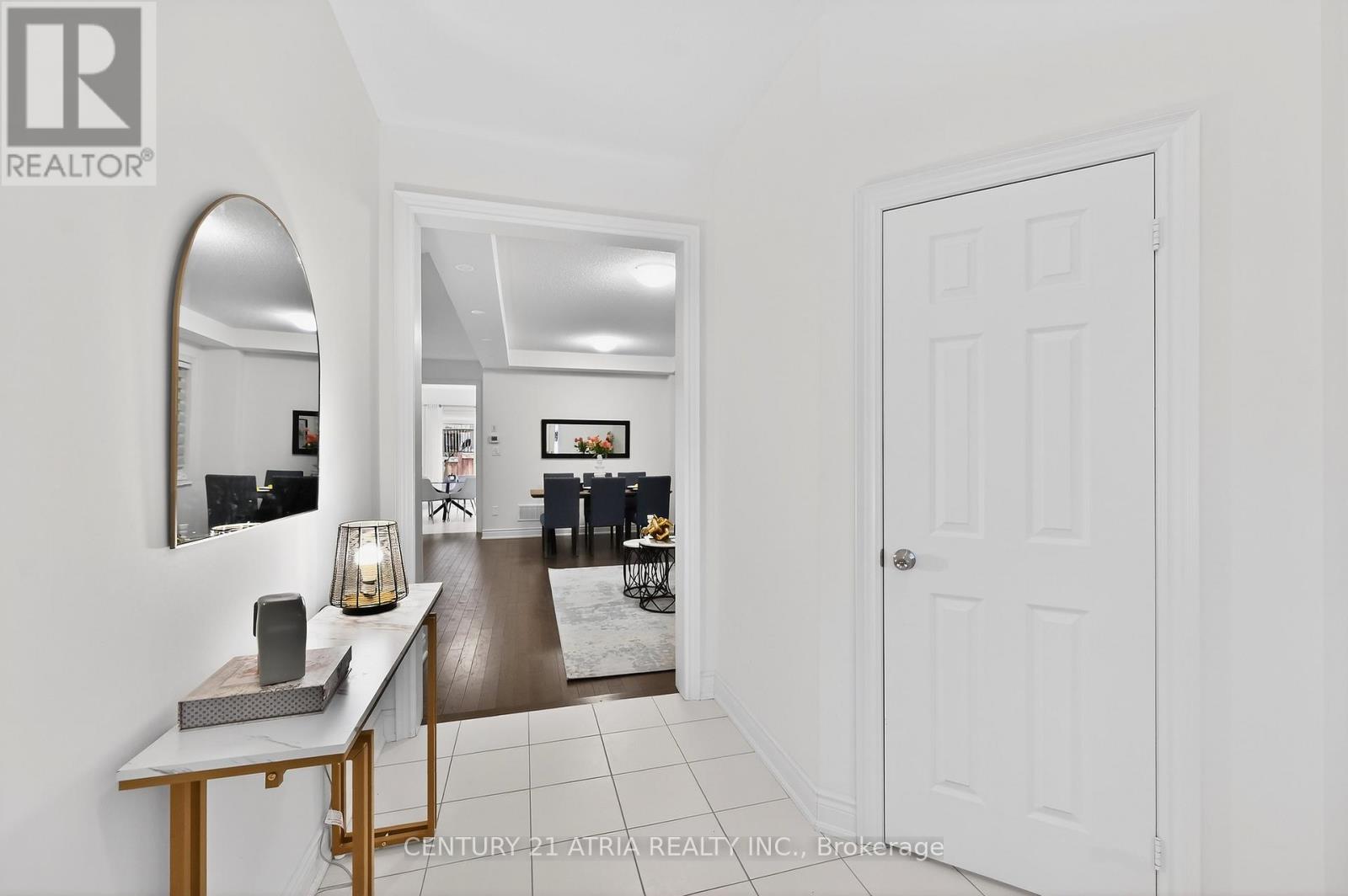 8 Fallharvest Way, Whitchurch-Stouffville, Ontario  L4A 4V8 - Photo 5 - N12920120