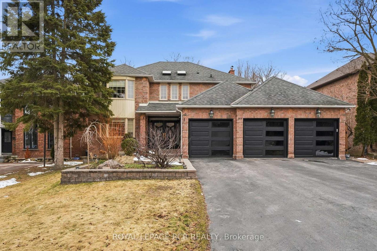 369 KENNEDY STREET W, Aurora, Ontario