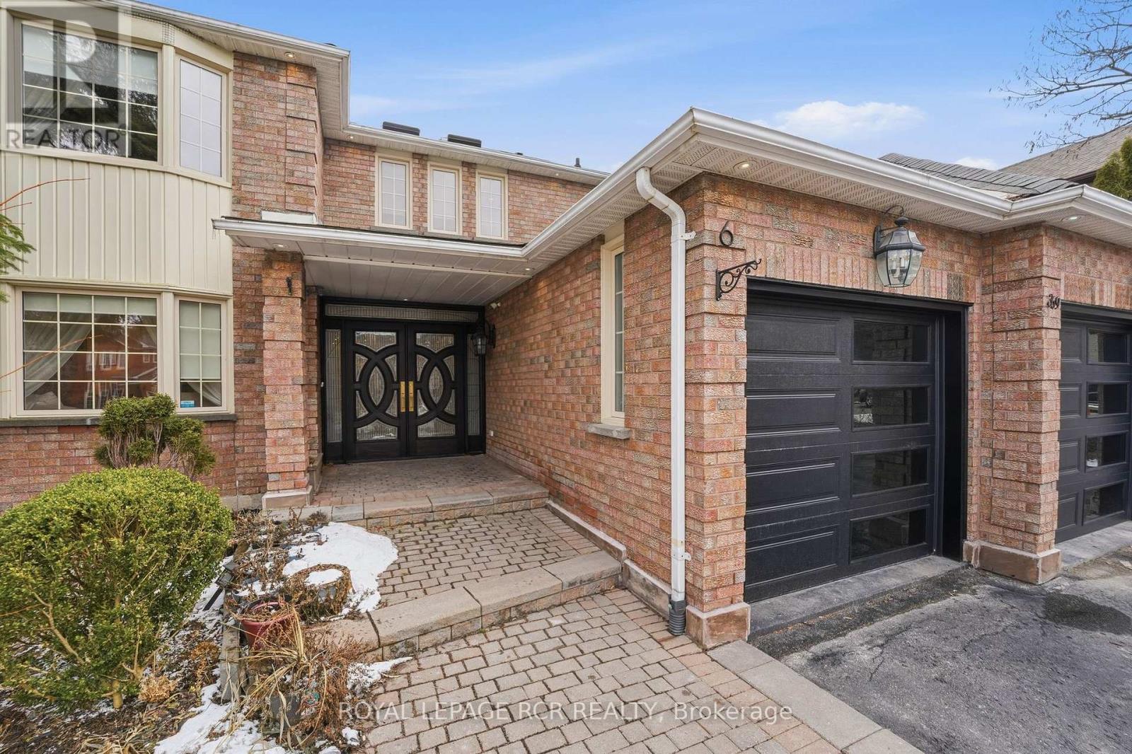 369 Kennedy Street W, Aurora, Ontario  L4G 5M5 - Photo 3 - N12920232