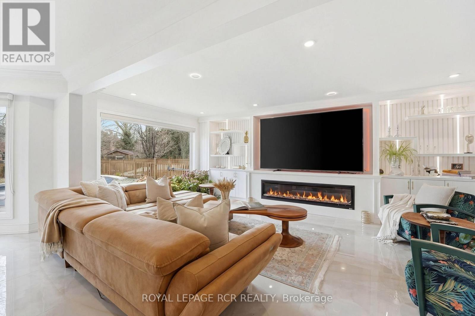 369 Kennedy Street W, Aurora, Ontario  L4G 5M5 - Photo 7 - N12920232