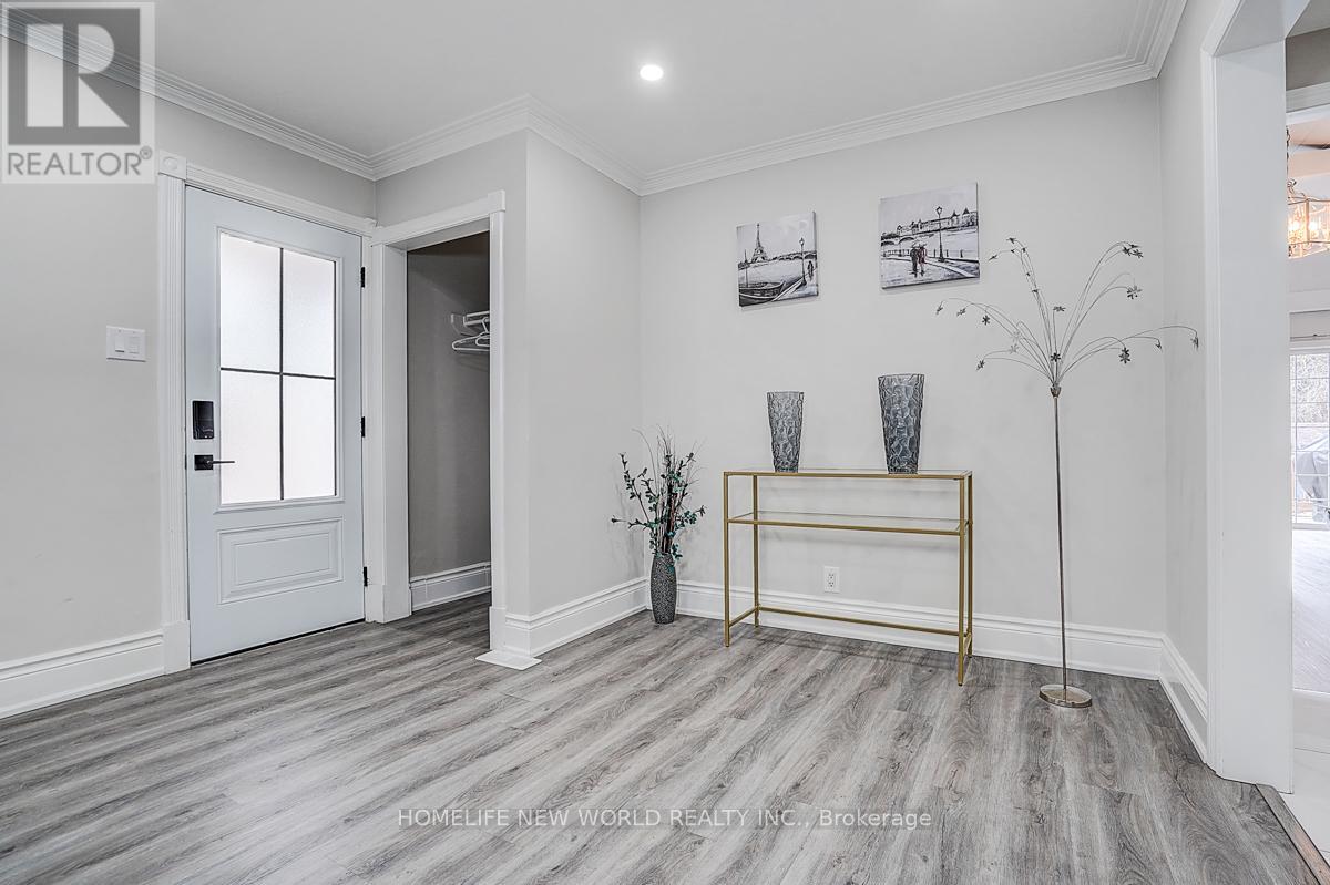 20 John Street, King, Ontario  L7B 1J6 - Photo 4 - N12920246