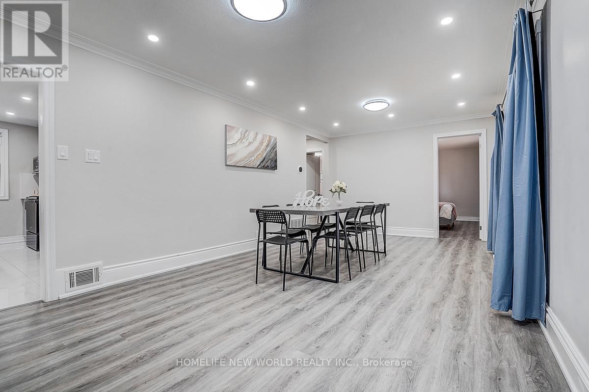 20 John Street, King, Ontario  L7B 1J6 - Photo 6 - N12920246