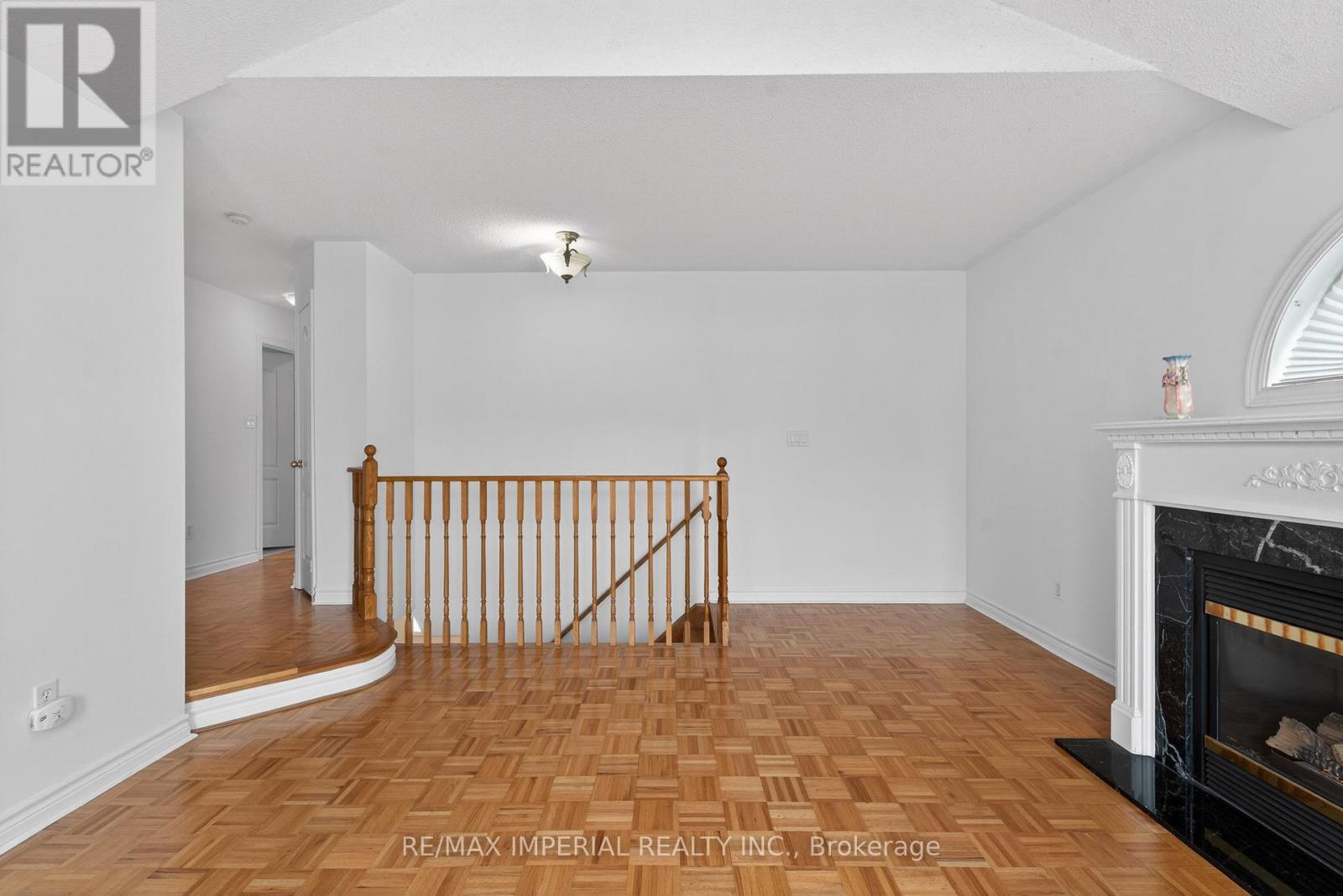 103 Ferdinand Avenue, Vaughan, Ontario  L6A 3H6 - Photo 32 - N12920254