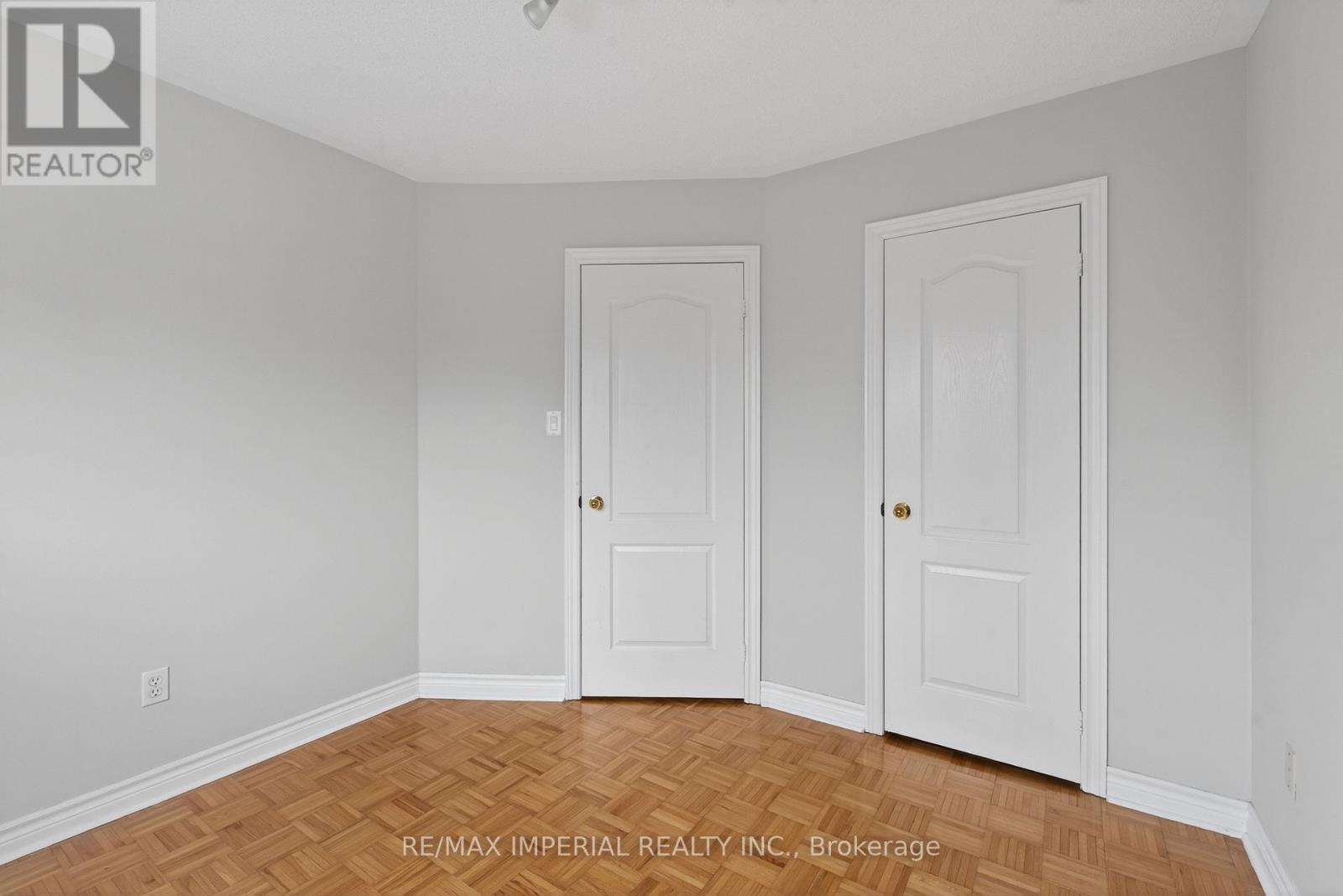 103 Ferdinand Avenue, Vaughan, Ontario  L6A 3H6 - Photo 35 - N12920254