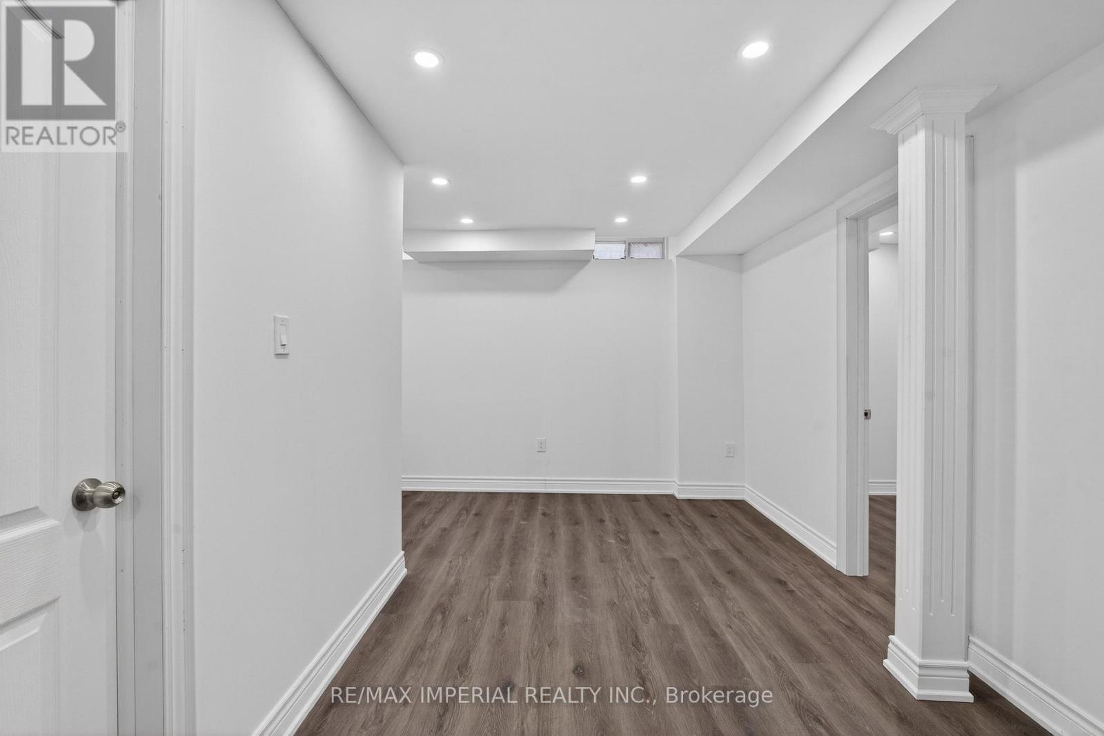 103 Ferdinand Avenue, Vaughan, Ontario  L6A 3H6 - Photo 39 - N12920254