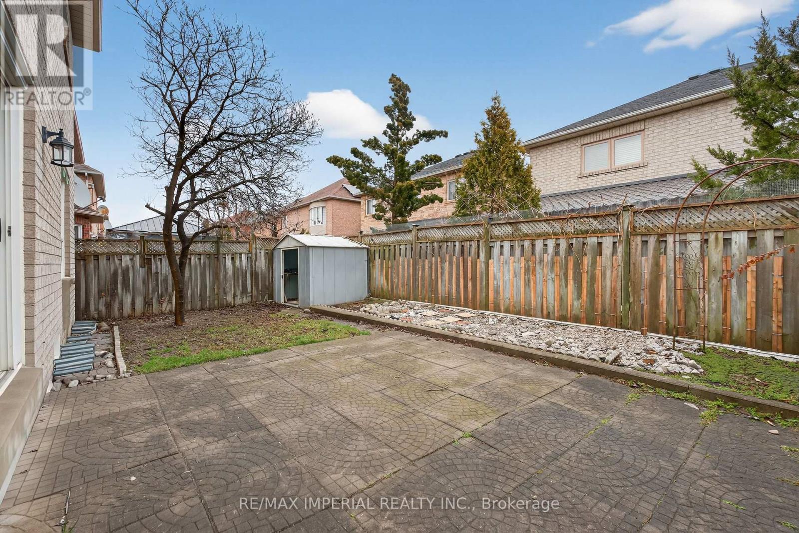 103 Ferdinand Avenue, Vaughan, Ontario  L6A 3H6 - Photo 41 - N12920254