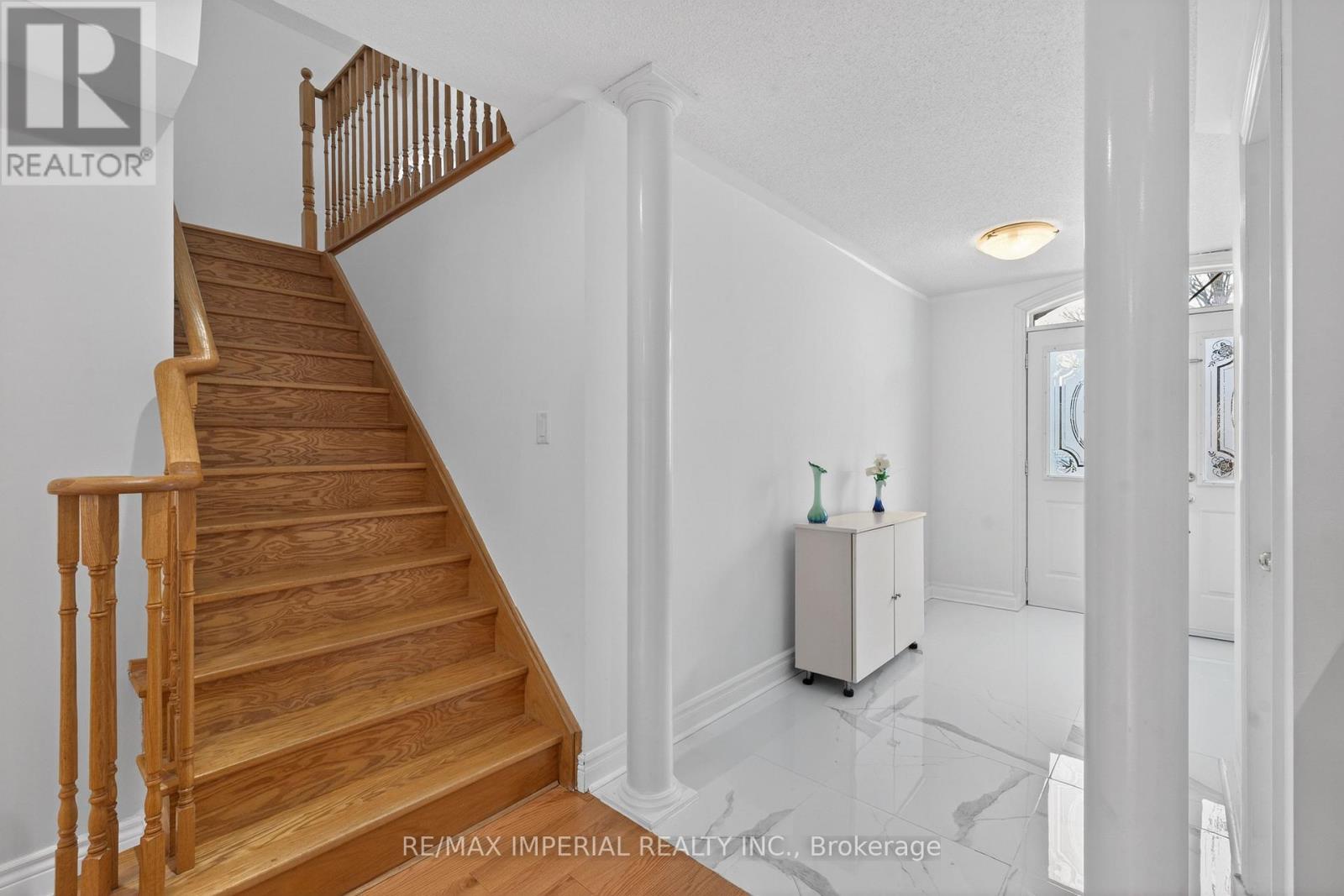 103 Ferdinand Avenue, Vaughan, Ontario  L6A 3H6 - Photo 8 - N12920254