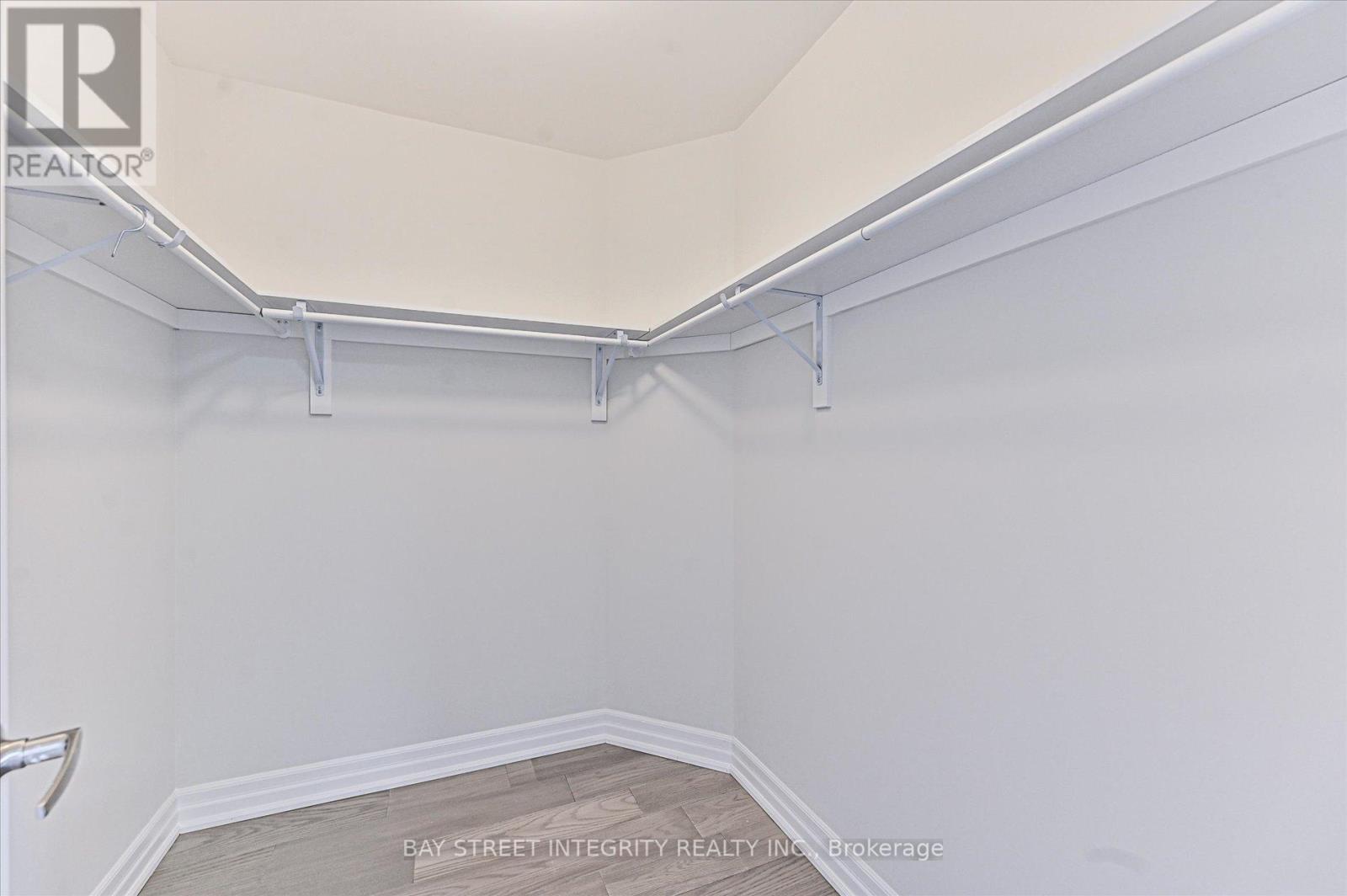 6 Red Rose Lane, East Gwillimbury, Ontario  L9N 0V1 - Photo 32 - N12920292