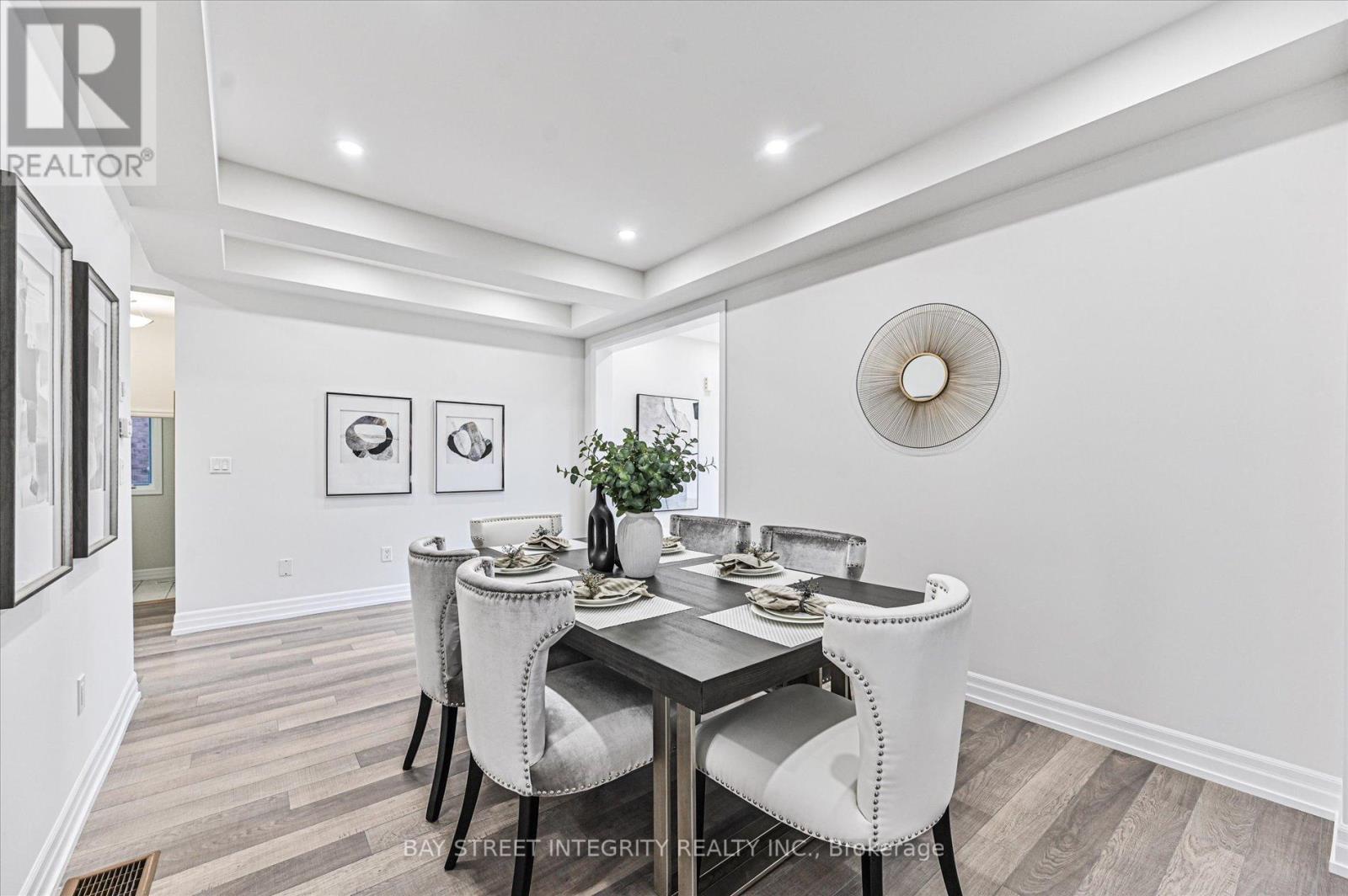 6 Red Rose Lane, East Gwillimbury, Ontario  L9N 0V1 - Photo 8 - N12920292